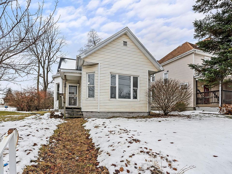 1st image of 1514 E Creighton Ave