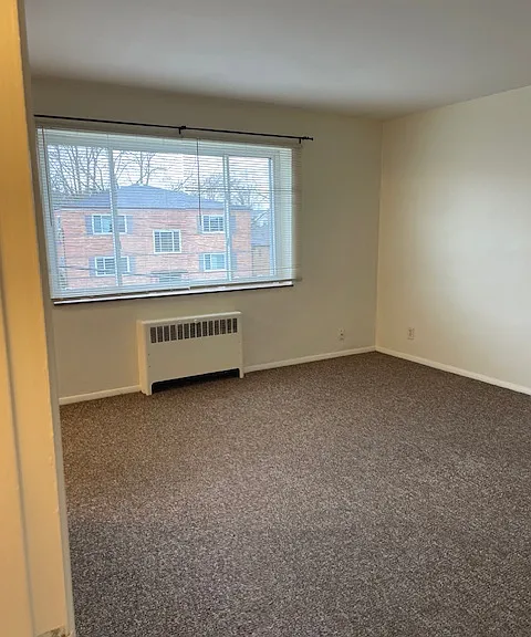 4176-5 Paxton Woods Ln #5 — Photo 2