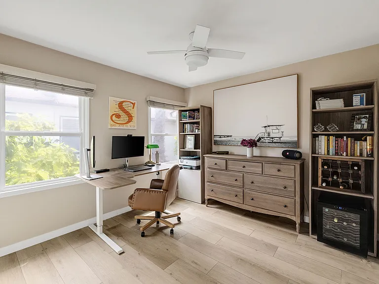 13422 Isis Ave — Photo 12