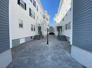 90 S Winthrop Shore Dr #B, Winthrop, MA 02152