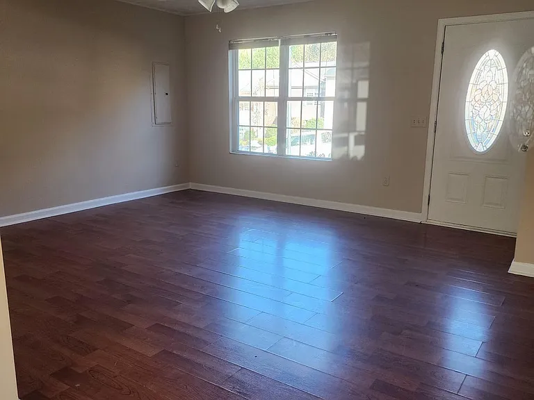 8300 Max Ct — Photo 4