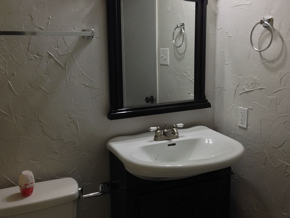 1st image of 501 Westover Dr