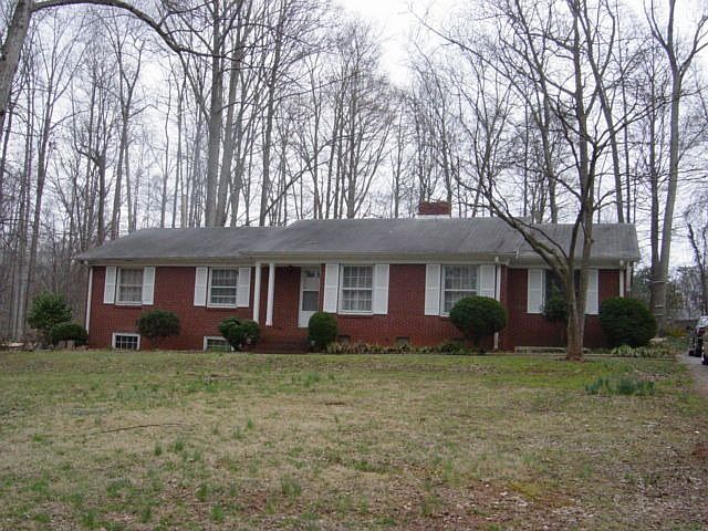 1st image of 6900 Linda Lake Dr