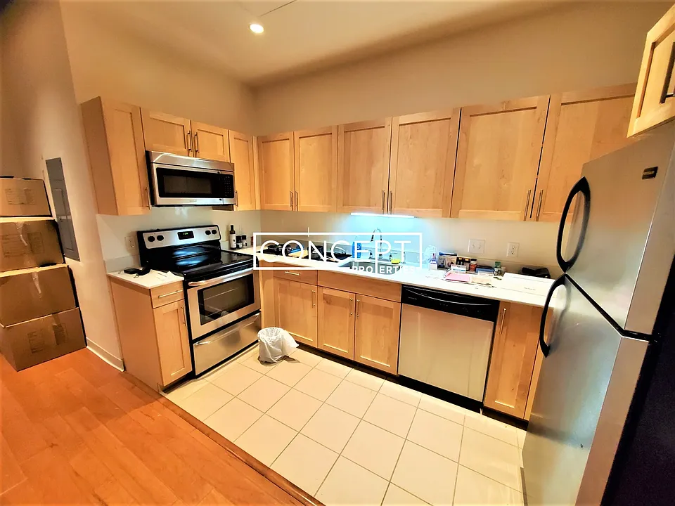 407 Washington St #503