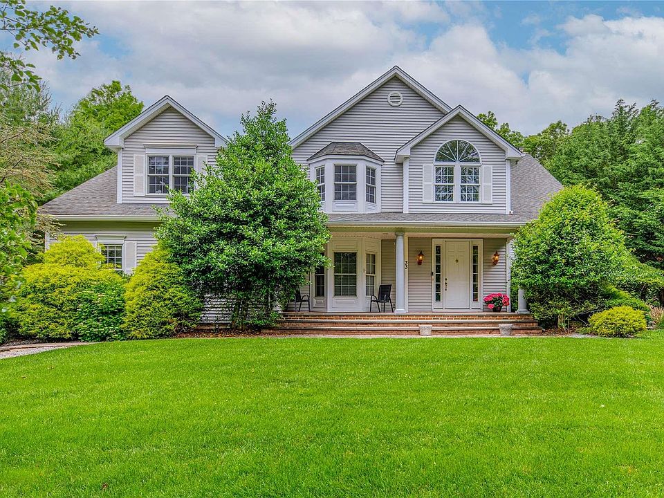 1st image of 33 Nadworny Lane