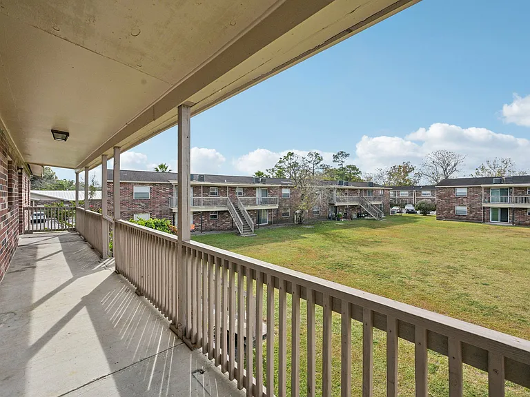 Sea Oats Apartments — Photo 11