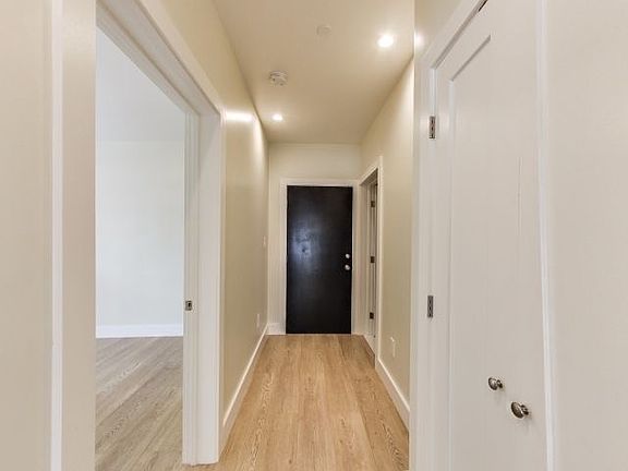 3rd image of 355 Laguna St