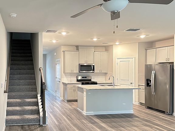 2nd image of 3884 Holland Grove Rd