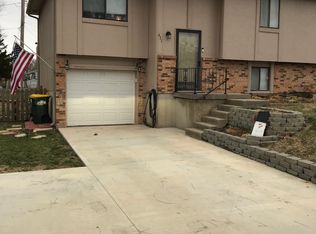 431 S 4th St, Edwardsville, KS 66111