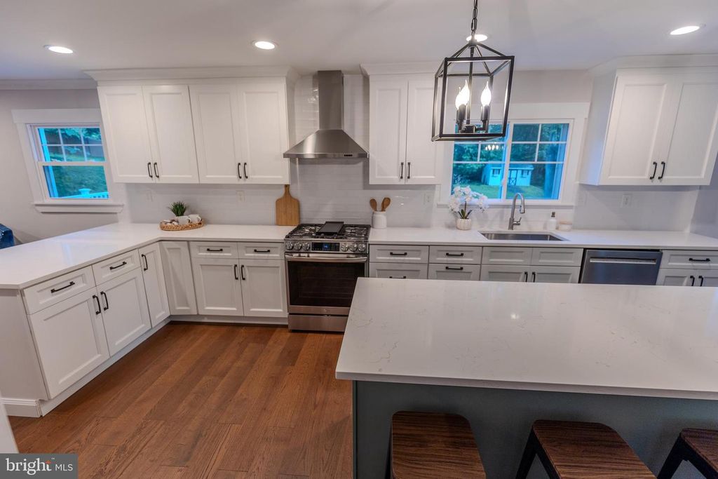 61 Chapel Hill Rd, Media, PA - More