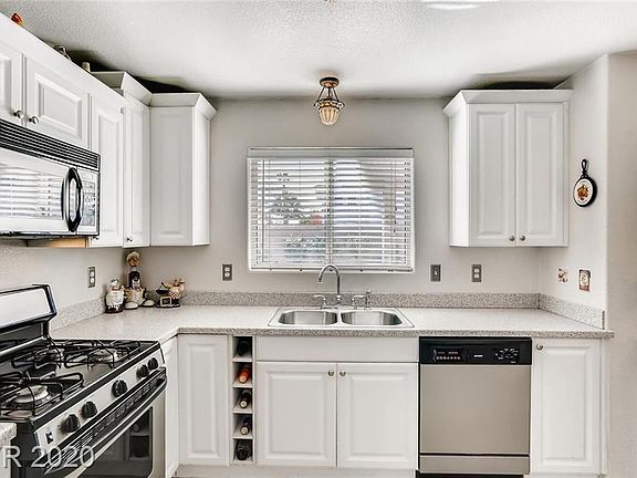 4th image of 6821 White Lakes Ave