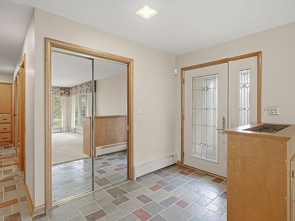 3rd image of 509 Mills Rd