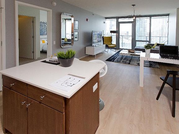 2nd image of 303 E Wacker Dr Ste 1280