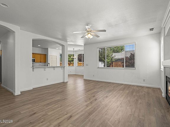 3rd image of 1550 Canyonlands Ct
