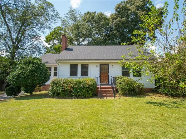 66 Cleveland Ave, Hartwell, GA 30643