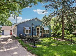 532 Olive St, Iowa City, IA 52246