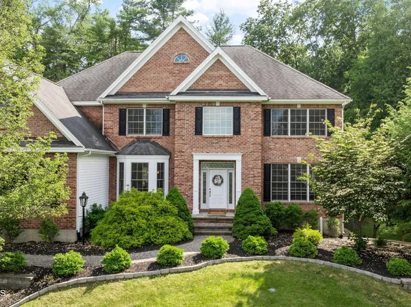 779 Waldens Pond Road, Albany, NY 12203