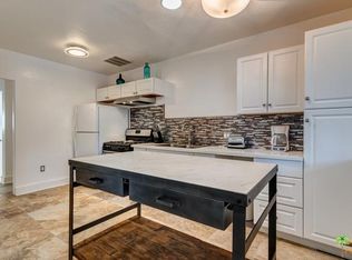 634 S Camino Real, Palm Springs, CA 92264