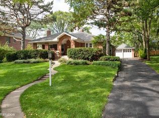 1266 Elmwood Ave, Deerfield, IL 60015