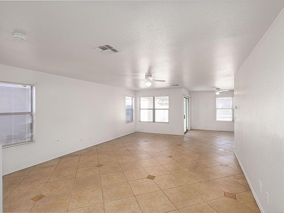4th image of 11541 W Columbine Dr