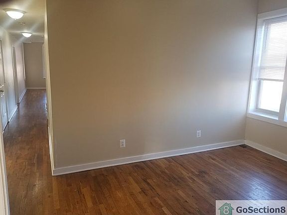 3rd image of 1133 S Central Park Ave APT 2