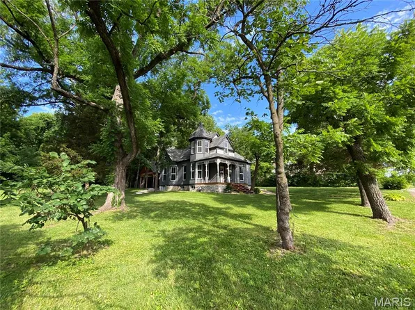 145 Ellis Ave, Troy, MO 63379