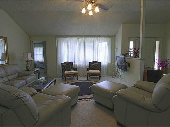 3rd image of 1731 King Charles Dr