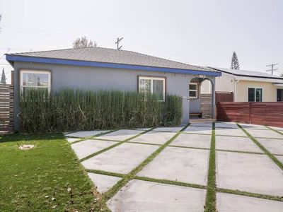 11708 Exposition Blvd, Los Angeles, CA, 90064