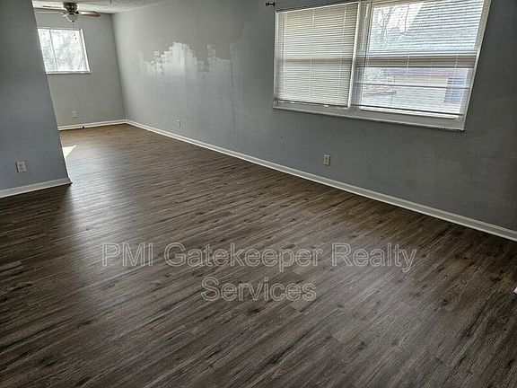 2nd image of 1735 Mills Ave