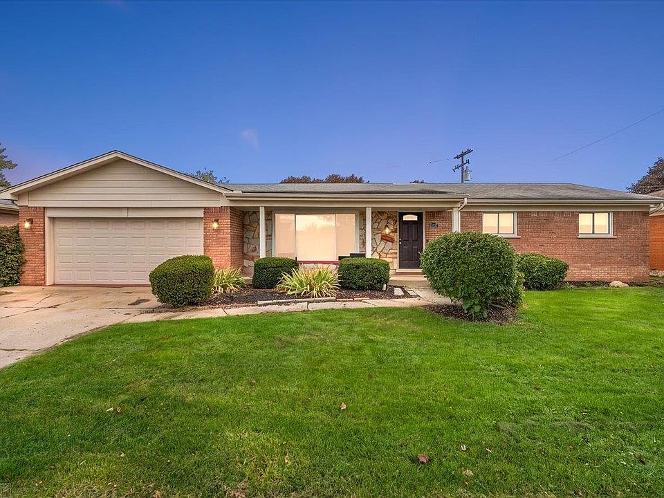 1st image of 23137 S Rosedale Ct