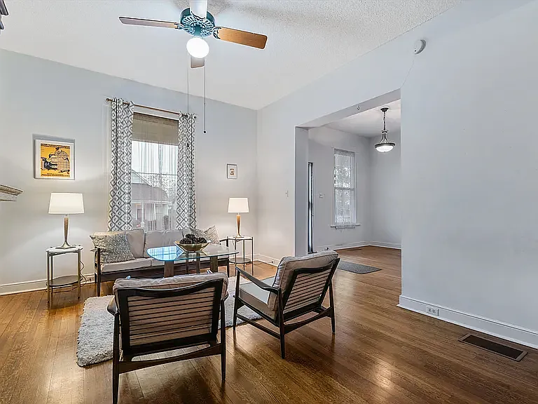 Building Photo - 2097 Linden Ave #B