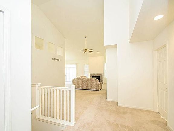 3rd image of 116 Burwyck Park Dr