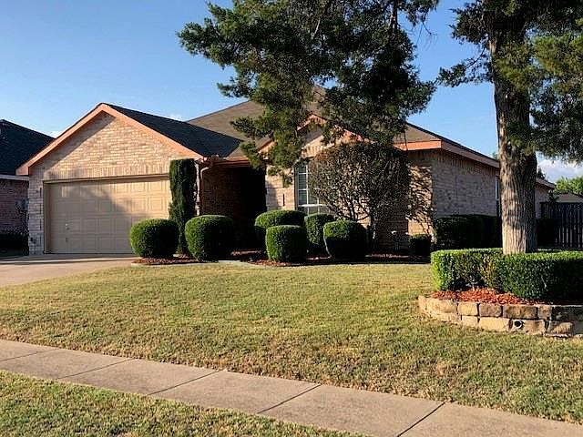 1st image of 1081 Magnolia Ln