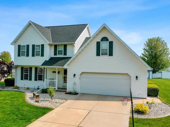 1401 S Carrington Ln, De Pere, WI 54115