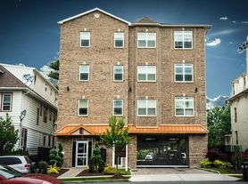 1213-1217 Fairmount Ave