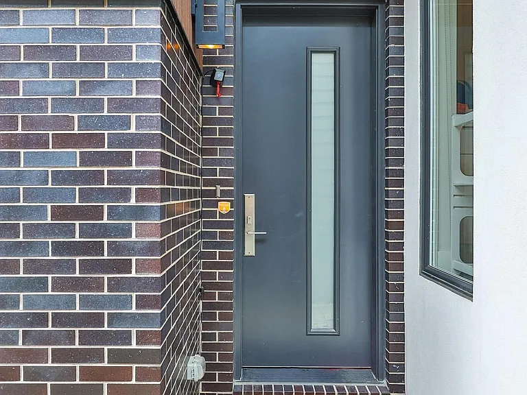 235 Cedarvale Ave — Photo 3