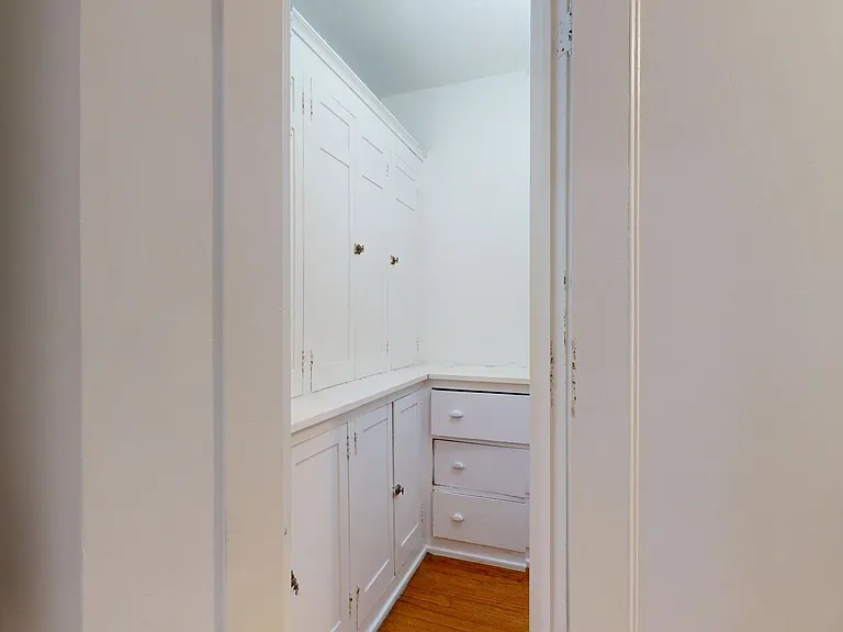 5700 S. Blackstone Avenue — Photo 49