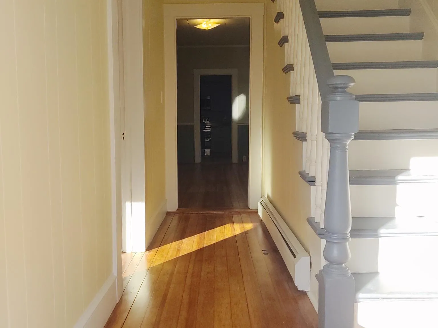 4 bed, 1650 sqft, $3,900 — Photo 2