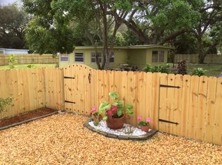 4985 SW 27th Ter, Fort Lauderdale, FL 33312