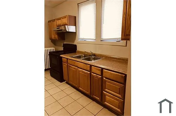 Building Photo - 6807 S Harper Ave #2R