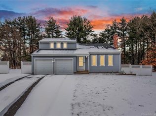 2 Old Farms Ln, East Granby, CT 06026