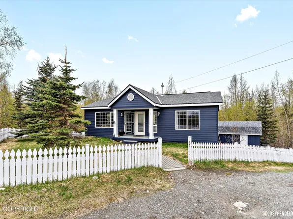 1190 N Hickory St, Palmer, AK 99645