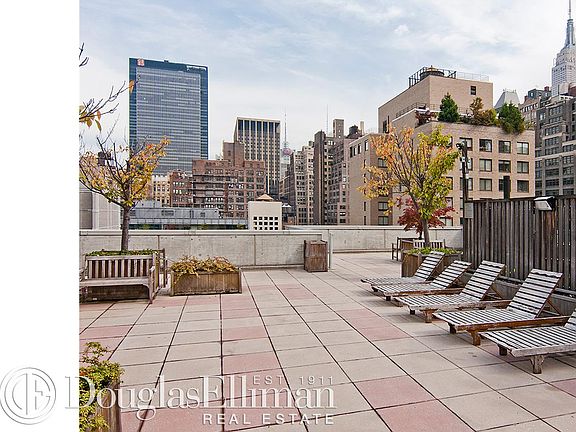 3rd image of 200 W 26th St APT 4f