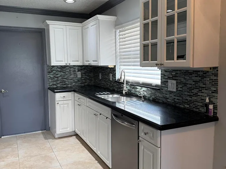 21583 Villa Nova Dr — Photo 7