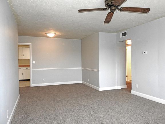 3rd image of 2209 Gerald Ct APT 4
