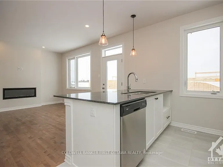 72 Focality Cres — Photo 12