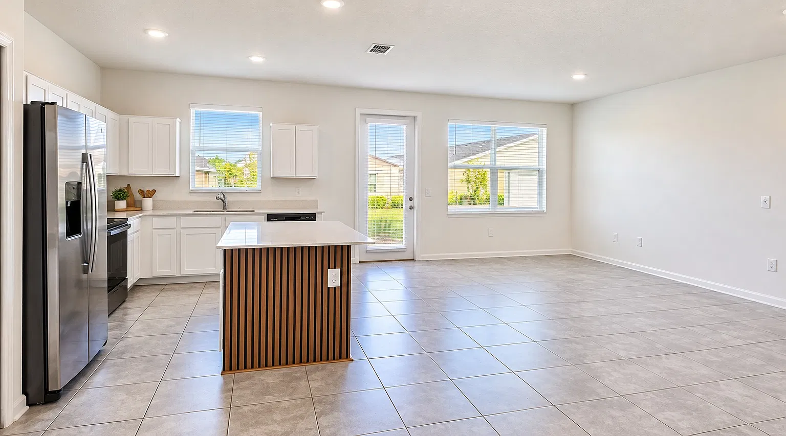 3 bed, 2.5 bath, 1864 sqft, $2,250 — Photo 4