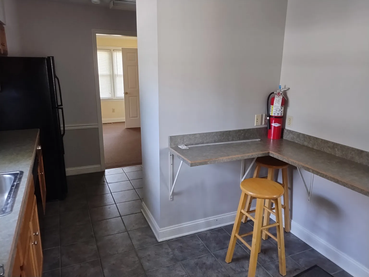 4 bed, 1080 sqft, $1,290 — Photo 4