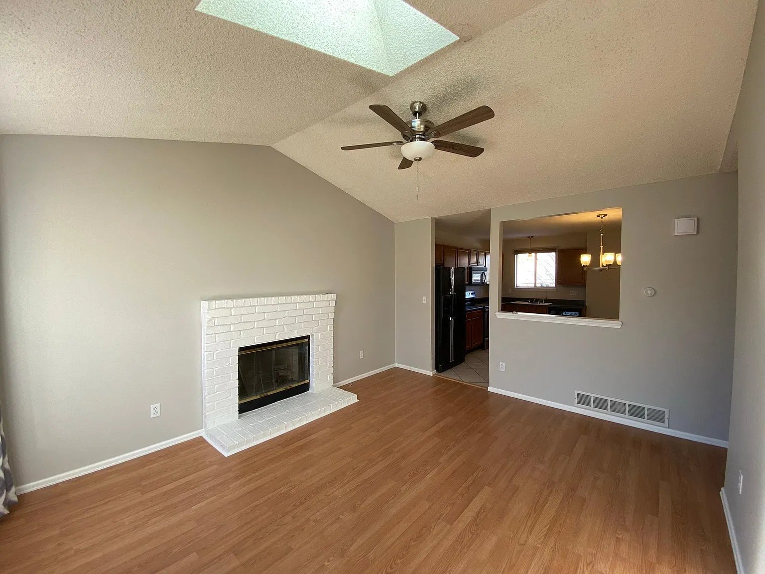 12121 Monaco Dr — Photo 3
