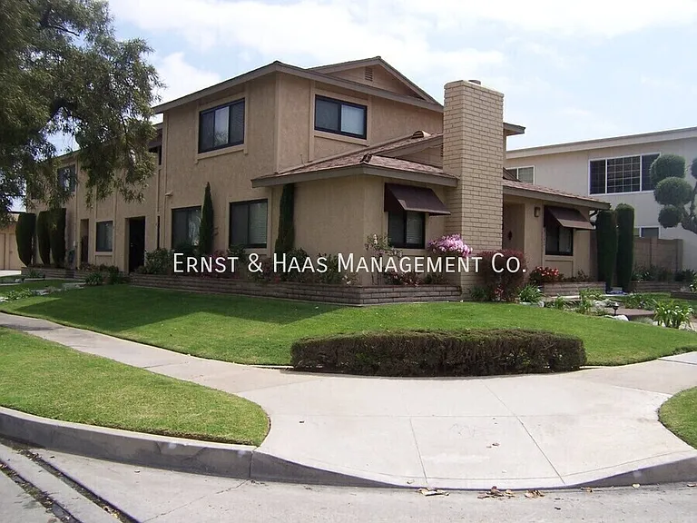 4140 Deeboyar Ave #1 — Photo 1